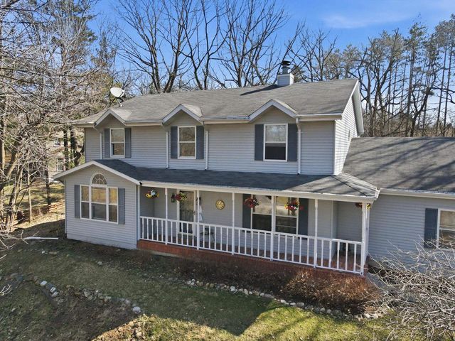 4828 N Brentwood Drive, Milton, WI 53563