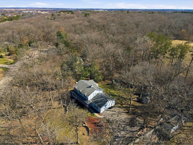 4828 N Brentwood Drive, Milton, WI 53563