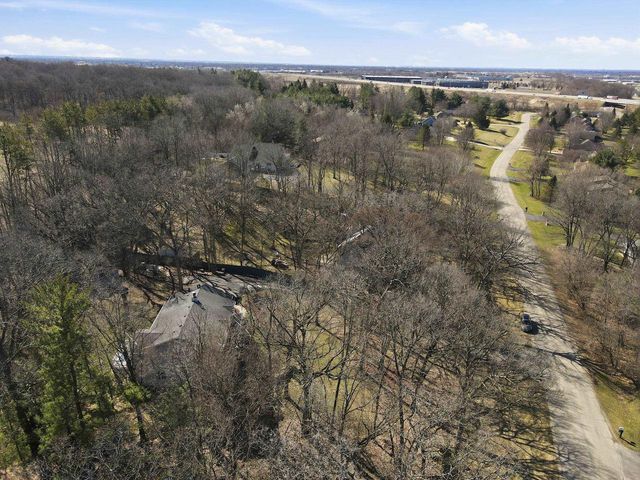 4828 N Brentwood Drive, Milton, WI 53563