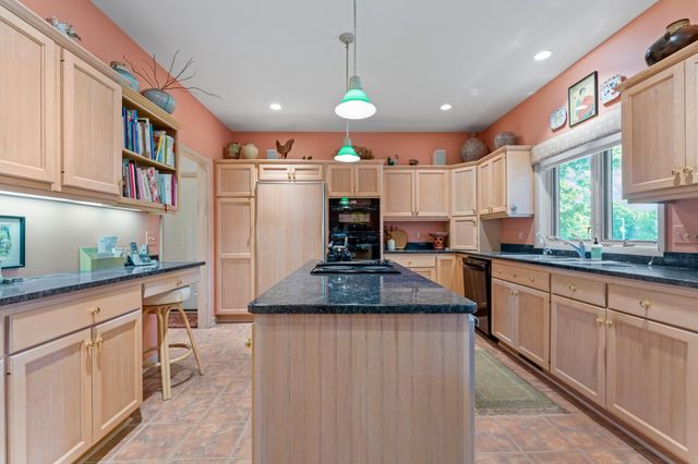 1145 Taro Lane SW, Rochester, MN 55902
