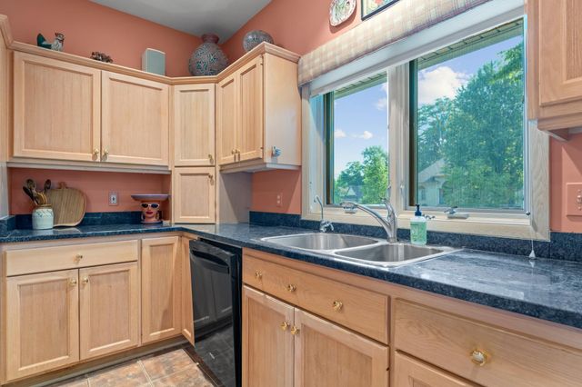 1145 Taro Lane SW, Rochester, MN 55902