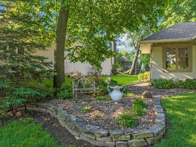 1145 Taro Lane SW, Rochester, MN 55902