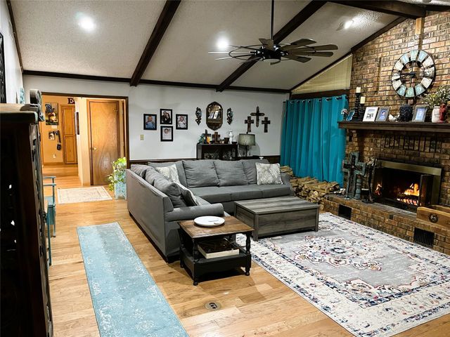 203 Jane Street, Groesbeck, TX 76642