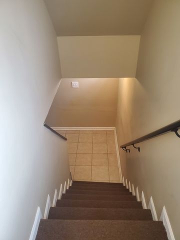 2422 S 12th Avenue, Broadview, IL 60155