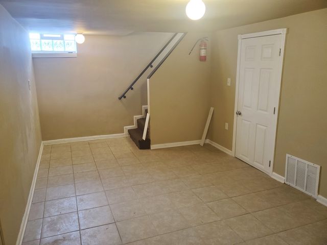 2422 S 12th Avenue, Broadview, IL 60155