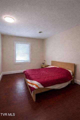 218 North Jones Street, Marion, VA 24354
