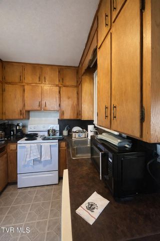 218 North Jones Street, Marion, VA 24354