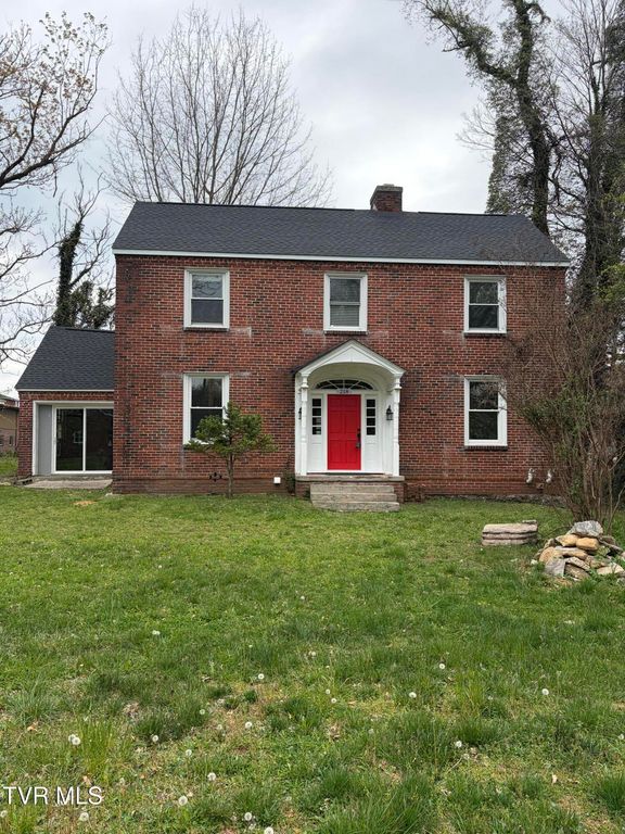 218 North Jones Street, Marion, VA 24354
