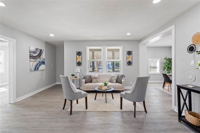 98 Nicholson ST, Portsmouth, VA 23702