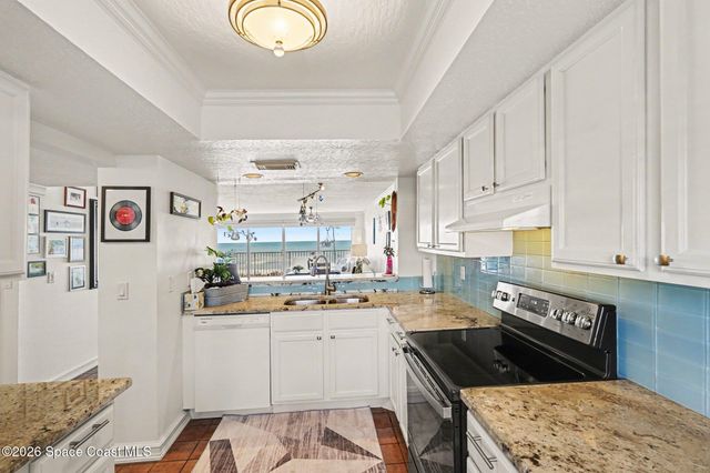 1095 N Highway A1a 203, Indialantic, FL 32903