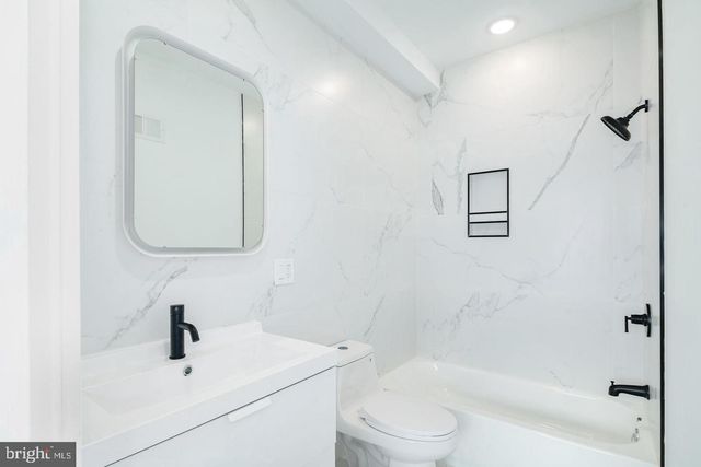 3957 WYALUSING AVE, Philadelphia, PA 19104