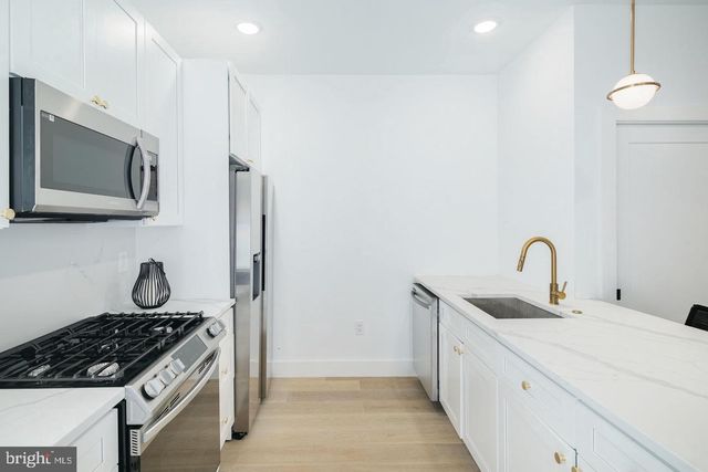 3957 WYALUSING AVE, Philadelphia, PA 19104