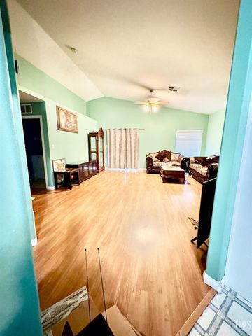 4121 Rio Viejo Drive, Bakersfield, CA 93313