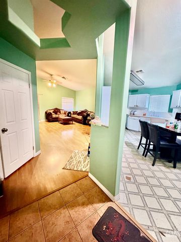 4121 Rio Viejo Drive, Bakersfield, CA 93313