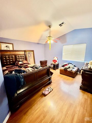 4121 Rio Viejo Drive, Bakersfield, CA 93313