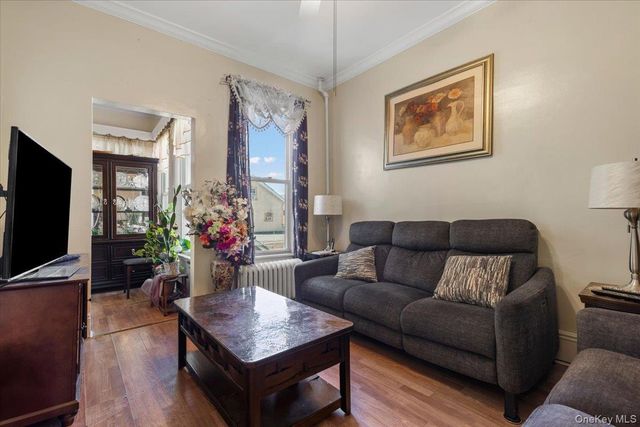 3713 Willett Avenue, Bronx, NY 10467