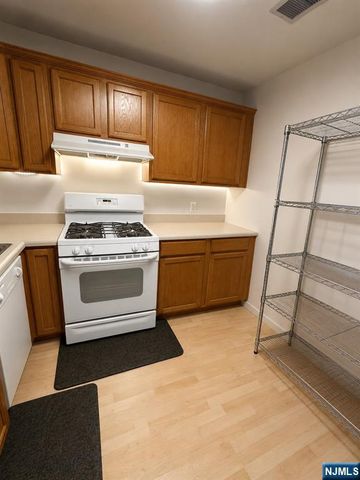 39 Union Street 201, Hackensack, NJ 07601