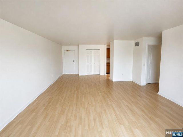39 Union Street 201, Hackensack, NJ 07601