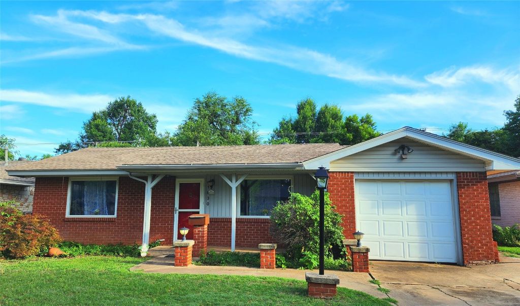 1830 Westminster Place, Nichols Hills, OK 73120