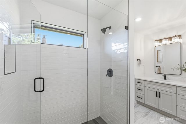 15419 62nd Avenue NE, Kenmore, WA 98028