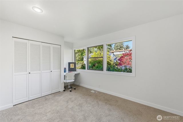 15419 62nd Avenue NE, Kenmore, WA 98028