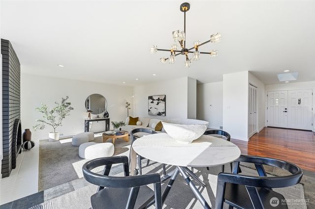 15419 62nd Avenue NE, Kenmore, WA 98028