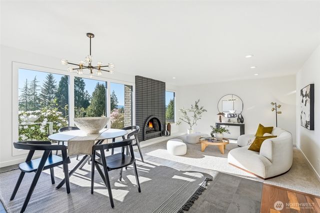 15419 62nd Avenue NE, Kenmore, WA 98028