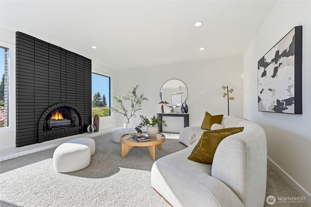 15419 62nd Avenue NE, Kenmore, WA 98028