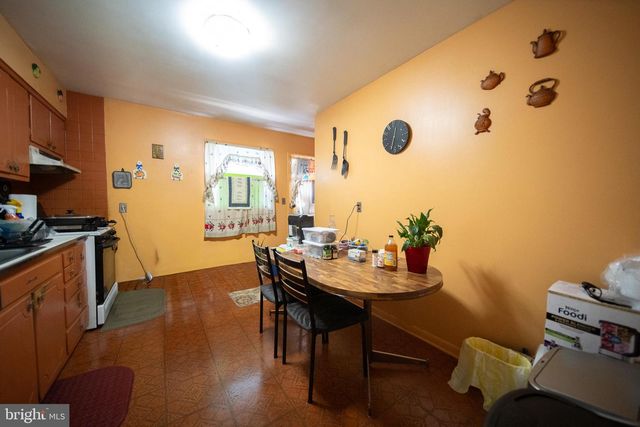 7126 E CEDAR ST, Landover, MD 20785