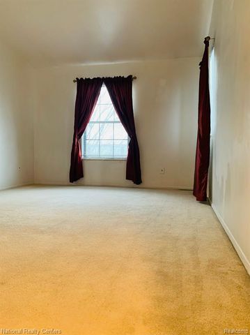 38862 Country Circle, Farmington Hills, MI 48331