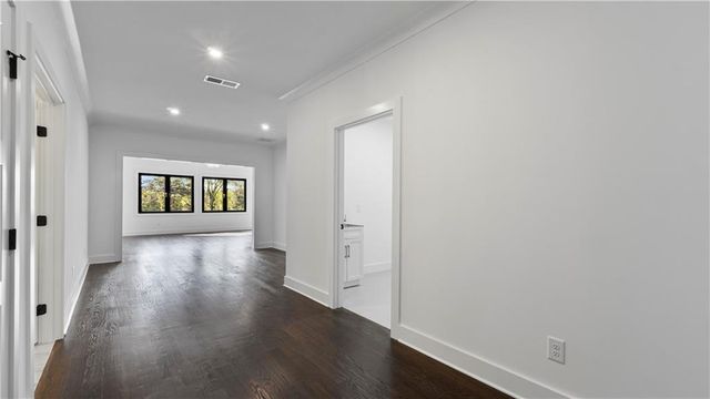 208 Indian Hills Trail, Marietta, GA 30068