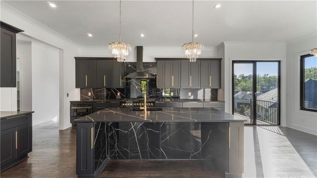 208 Indian Hills Trail, Marietta, GA 30068