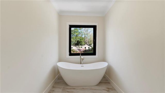 208 Indian Hills Trail, Marietta, GA 30068