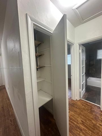 17051 NE 23rd Ave 2E, North Miami Beach, FL 33160