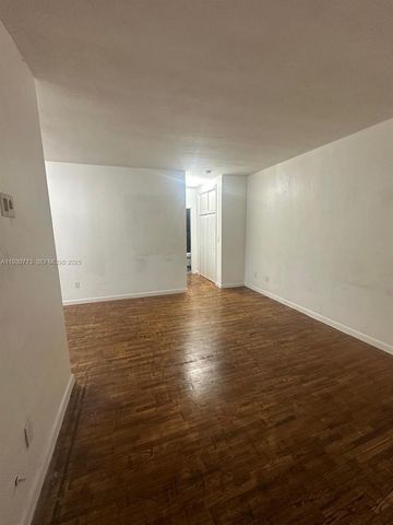 17051 NE 23rd Ave 2E, North Miami Beach, FL 33160