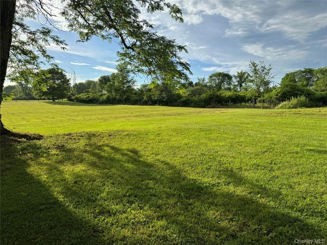 1556 Albany Post Road, Gardiner, NY 12525