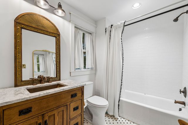 411 Battle Ave, Franklin, TN 37064