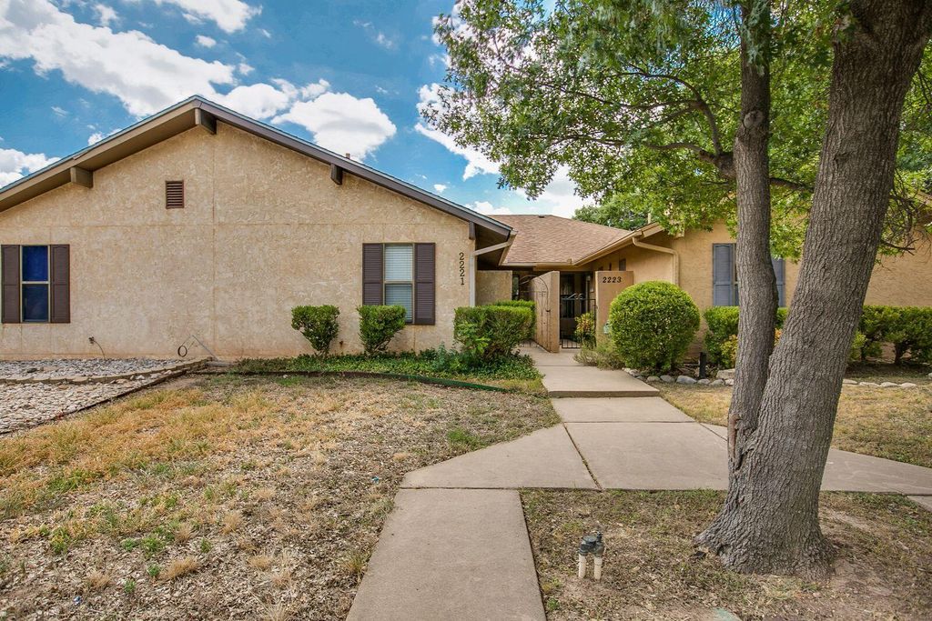 Image 1 of property listing at 2221 Valleyview Boulevard, San Angelo, TX 76904