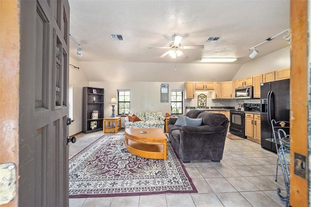 13646 N US HIGHWAY 27, Ocala, FL 34482