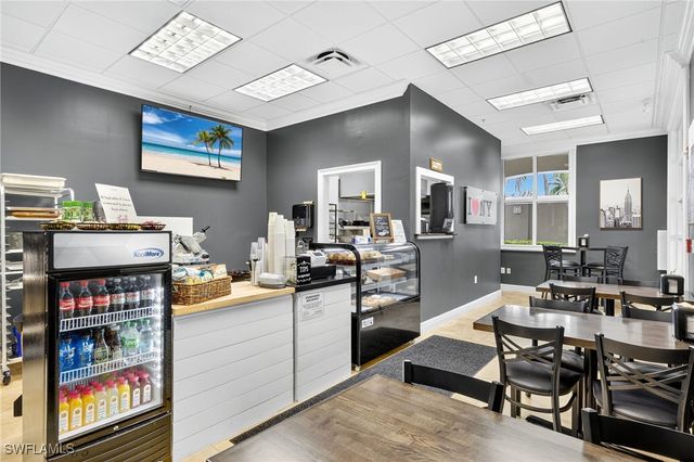 28313 Nautica LN, Bonita Springs, FL 34135