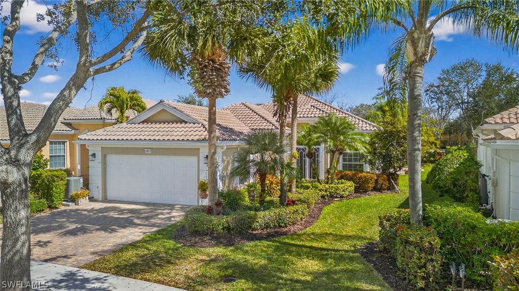 28313 Nautica LN, Bonita Springs, FL 34135