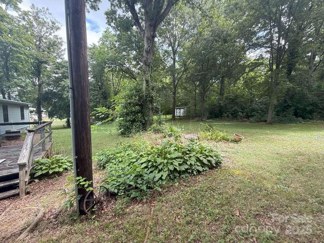 1241 26th Street SW, Hickory, NC 28602