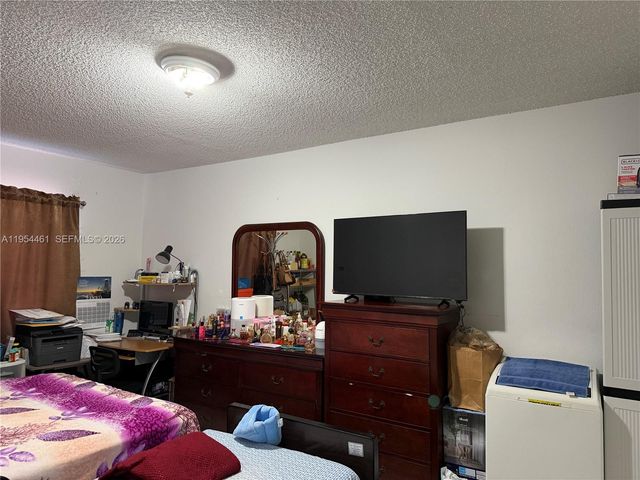 5755 W 20th Ave 308, Hialeah, FL 33012