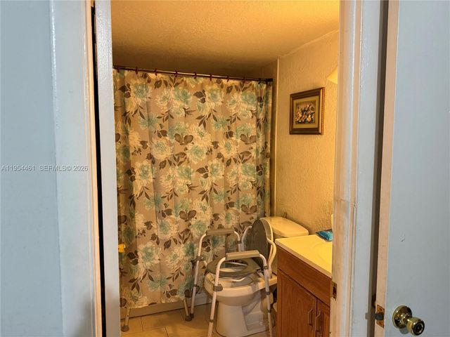 5755 W 20th Ave 308, Hialeah, FL 33012
