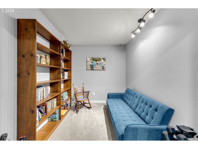 18111 Ne 241ST Pl, Brush Prairie, WA 98606
