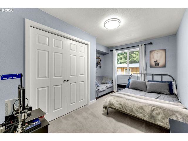 18111 Ne 241ST Pl, Brush Prairie, WA 98606