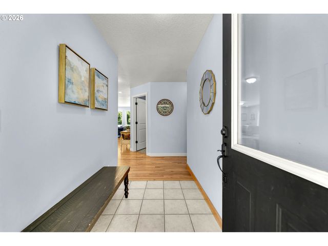 18111 Ne 241ST Pl, Brush Prairie, WA 98606