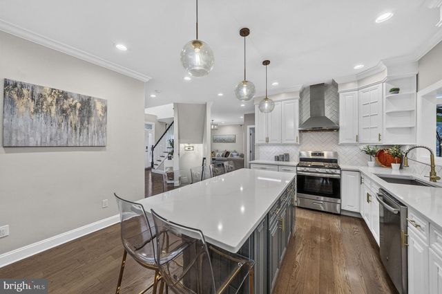 7 SARAH CT, Monmouth Junction, NJ 08852