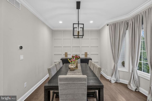 7 SARAH CT, Monmouth Junction, NJ 08852