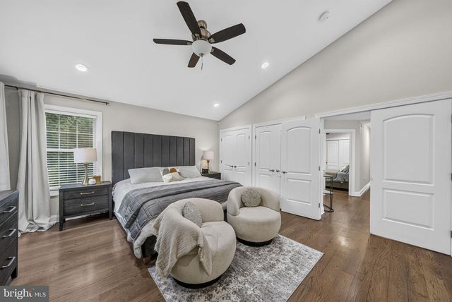 7 SARAH CT, Monmouth Junction, NJ 08852